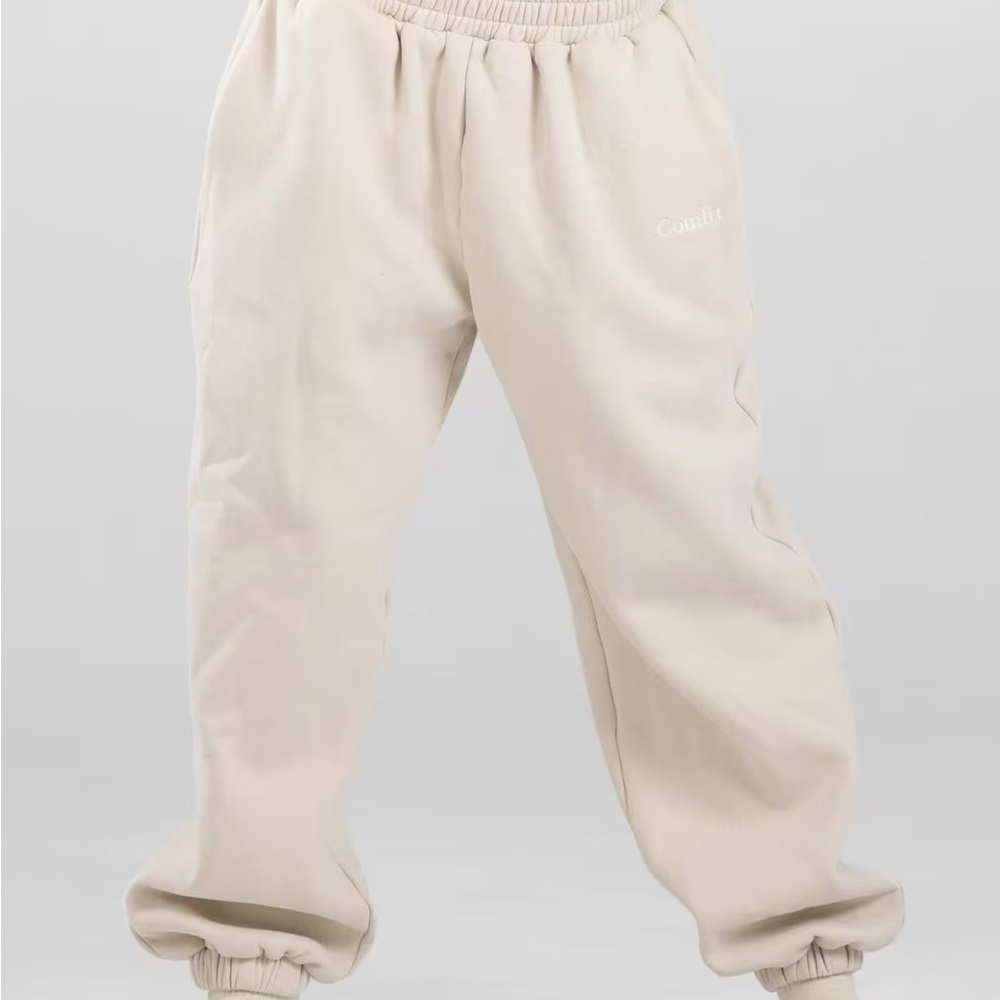 CasualFit Men's Cream Joggers